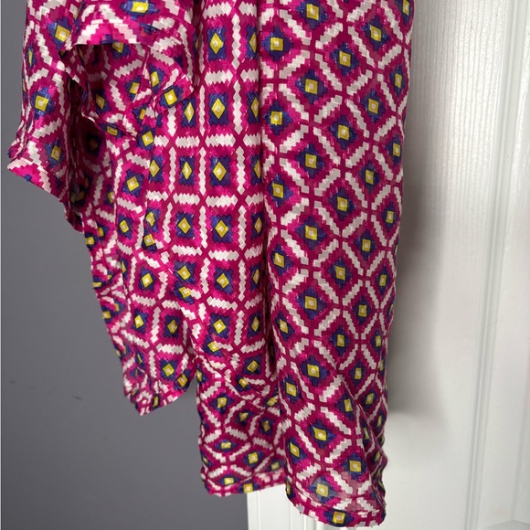 Tory Burch Dark Pink Gold Geometric Print Square Scarf - Picture 3 of 3